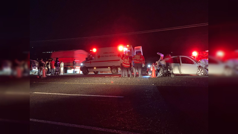 Accidente deja 3 heridos en Apaseo el Alto, Guanajuato